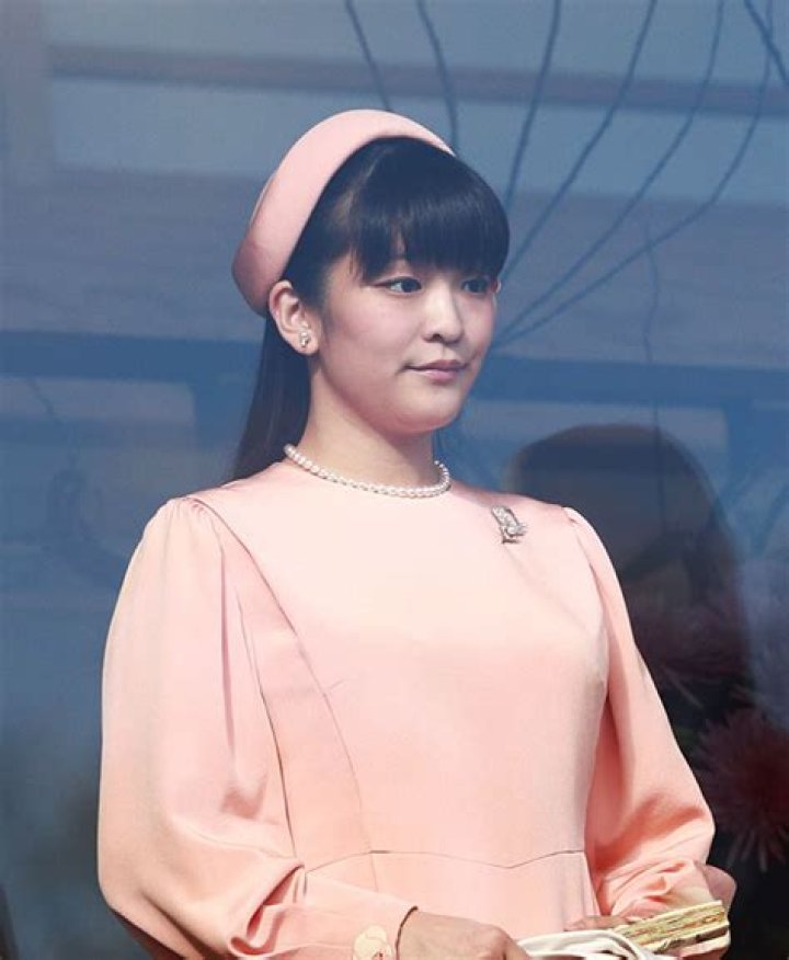 Learn About Japanese Princess Who Gave Up Royal Status – Hollywood Life