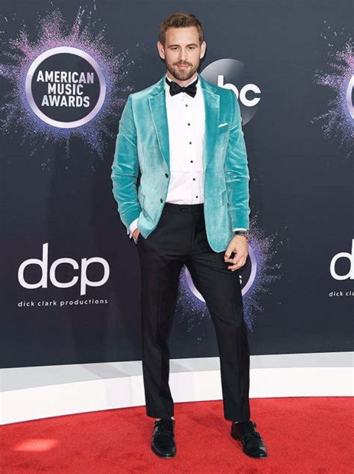 Who Is Natalie Joy? 5 Things On ‘The Bachelor’s Nick Viall’s Fiancee – Hollywood Life